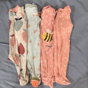 Carter's set of 4 sleepers